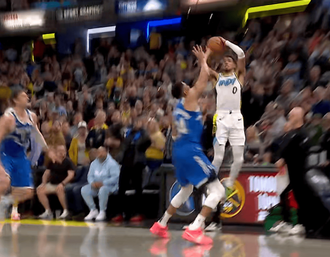 AYX爱游戏中国-中国队不断突破！，字母哥连续十二场比赛得分超过战术调整再创辉煌时刻的简单介绍-AYX爱游戏中国